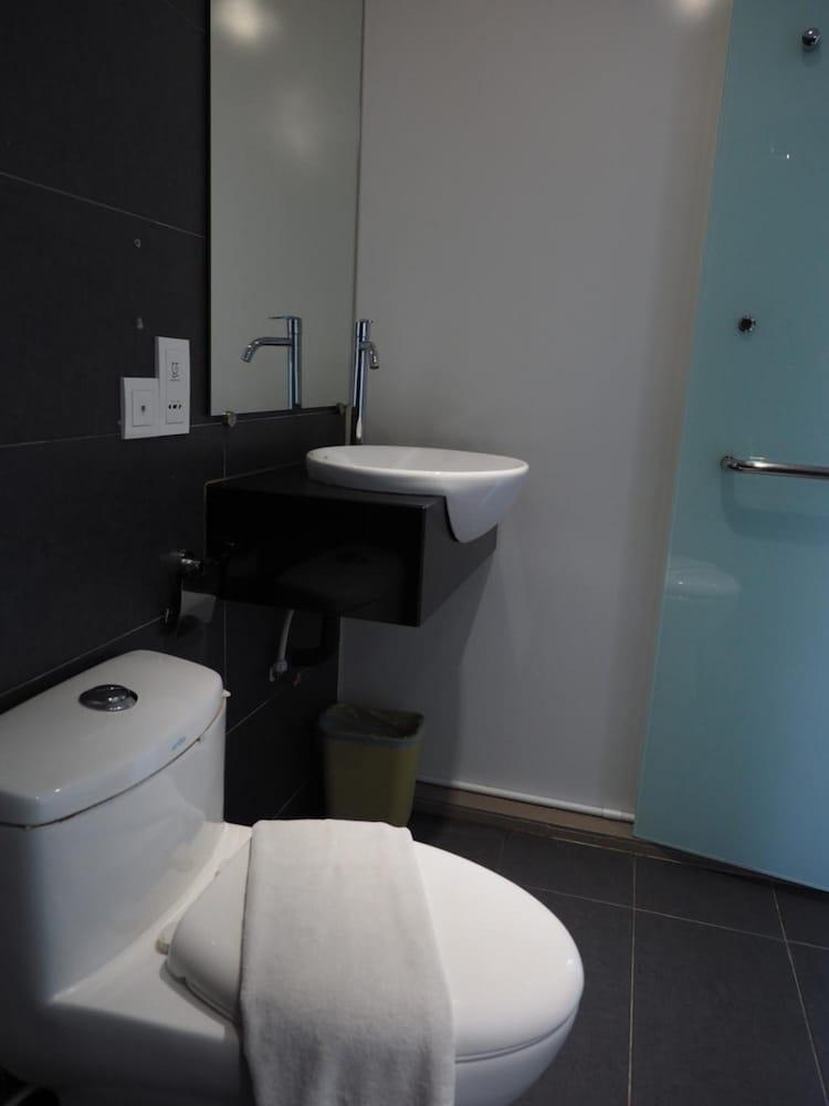 Mornington Hotel Medan Ipoh Bagian luar foto