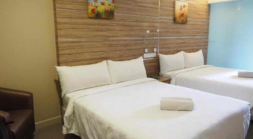 Mornington Hotel Medan Ipoh Bagian luar foto