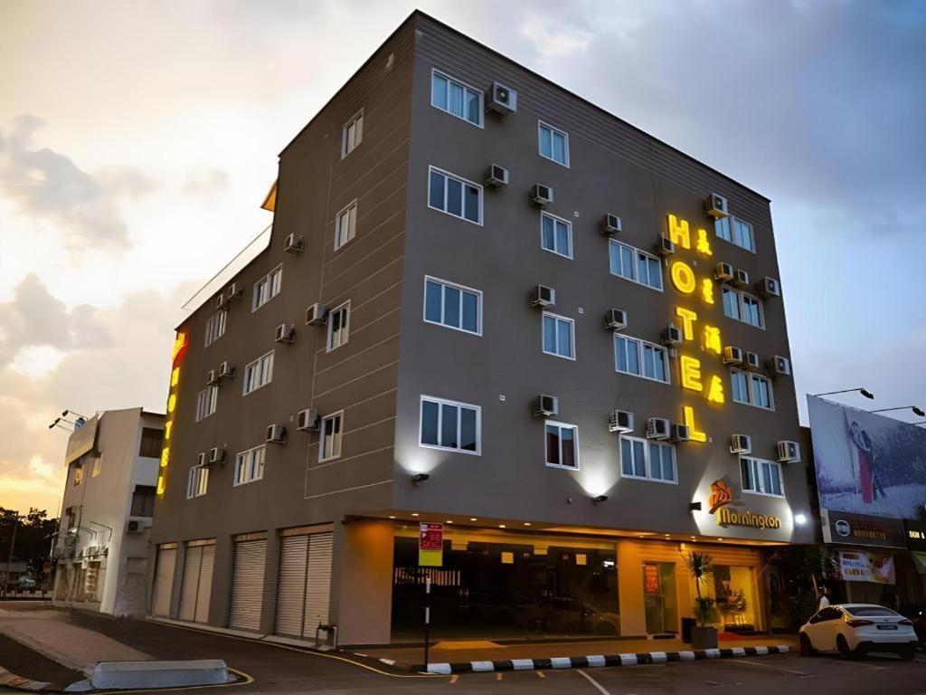 Mornington Hotel Medan Ipoh Bagian luar foto
